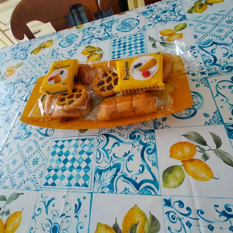 Casa Vacanza Rosariomaria 雷阿尔蒙特 外观 照片